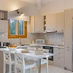 Vilă Terra - Stone Laganas